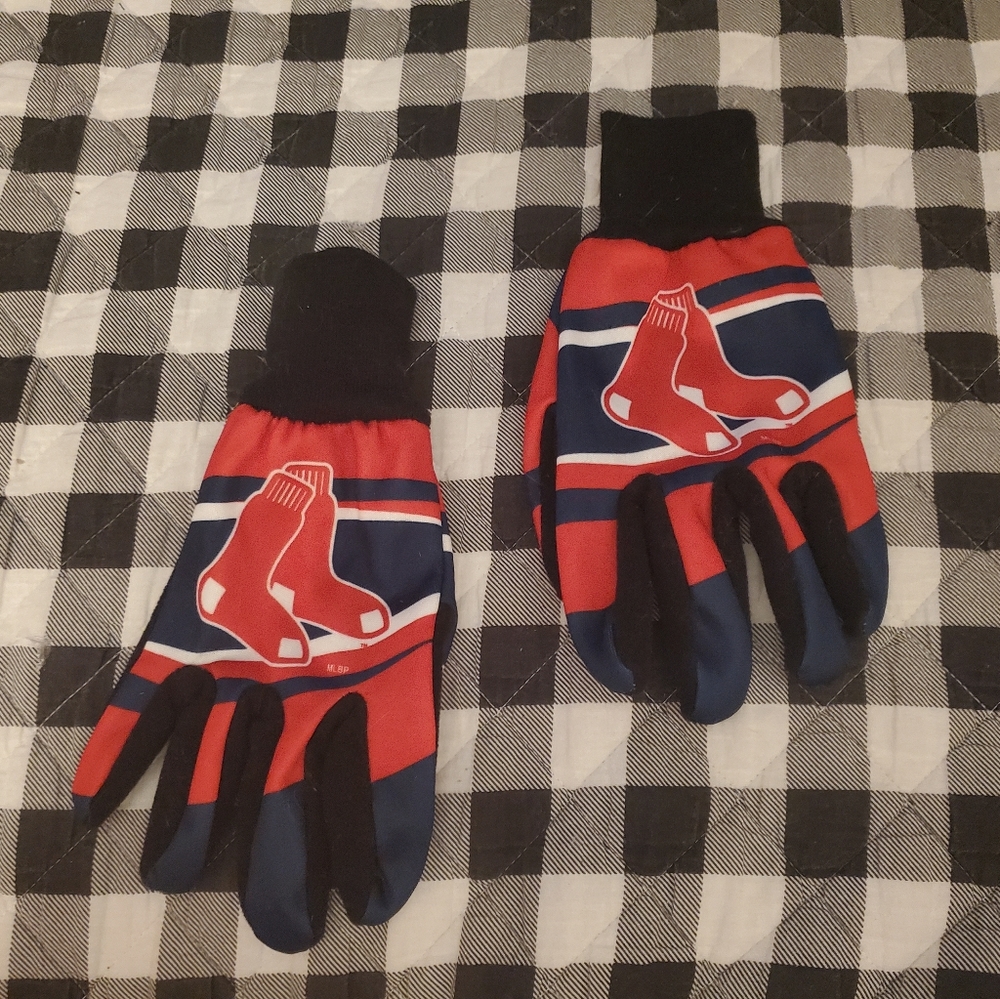 MLB Red Sox Gloves One Size Red, White, and Blue